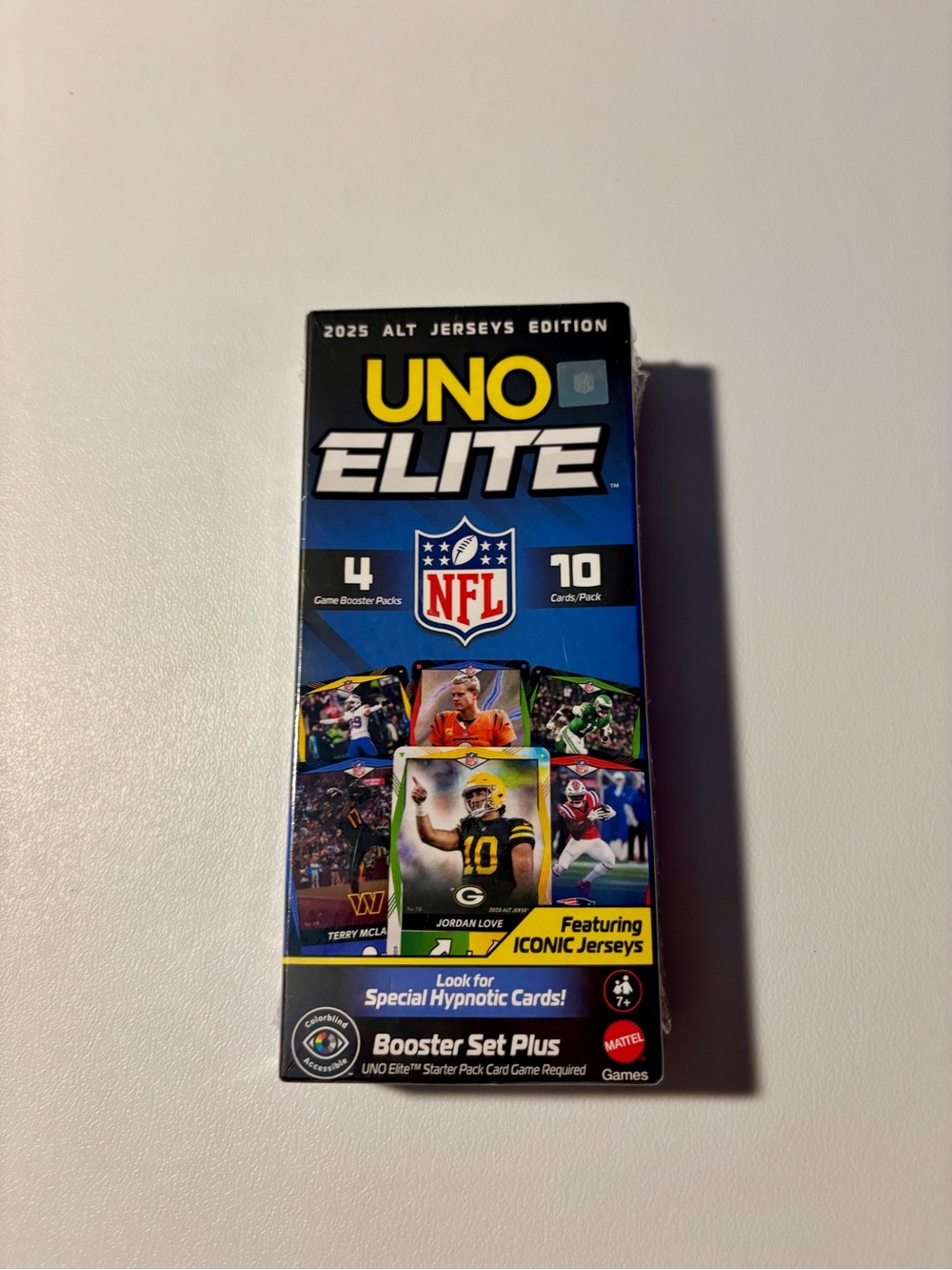 UNO Elite NFL 2025 Alt Jerseys Edition Booster Set Plus Sealed Trading Cards